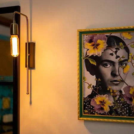 Frida Kahlo - Le Petit Bati *