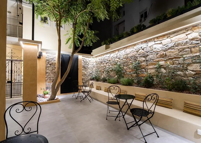 Frida Kahlo - Le Petit Bati Lägenhet Volos