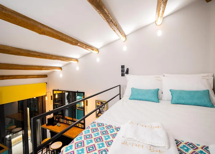 Frida Kahlo - Le Petit Bati Lägenhet *