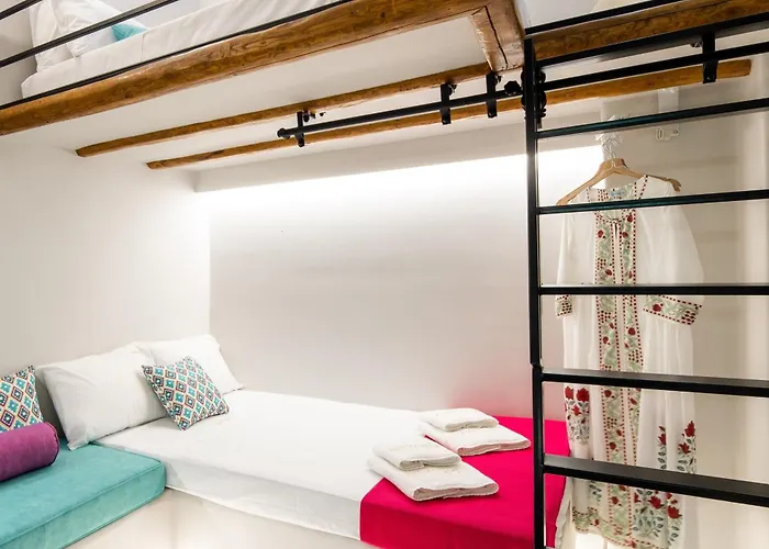 Frida Kahlo - Le Petit Bati Lägenhet *