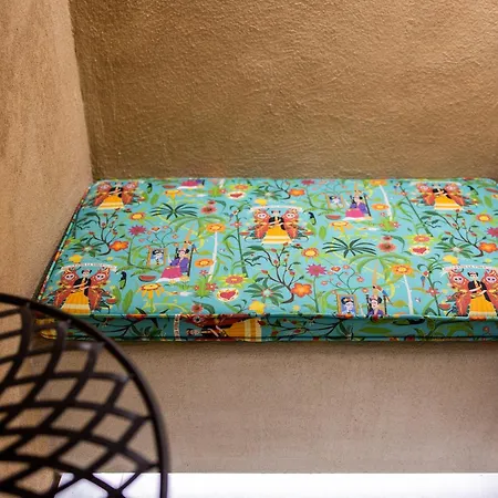 Frida Kahlo - Le Petit Bati * Volos