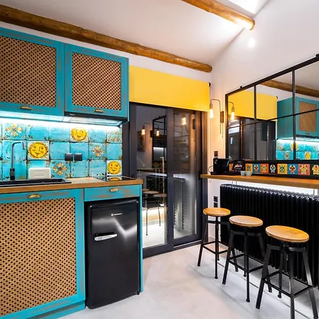 Frida Kahlo - Le Petit Bati Volos